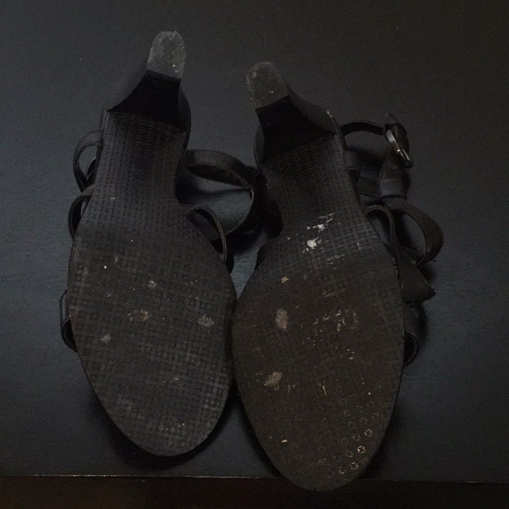 Fun Sandals - Picture 3 of 3